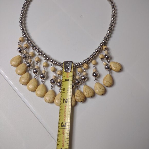 Plastic And Stone Bead Necklace Adjustable 17.5 To 20 Inches - Picture 11 of 11